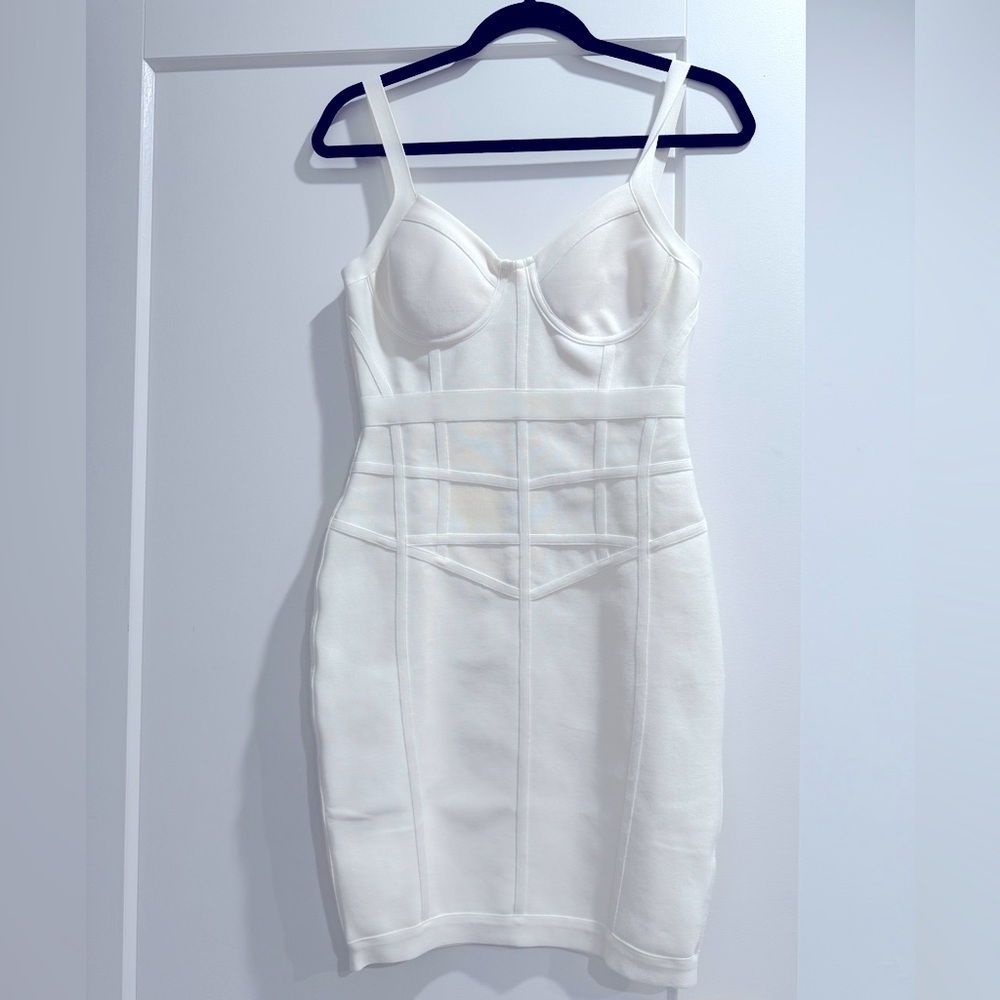 Elegant White Bodycon Dress